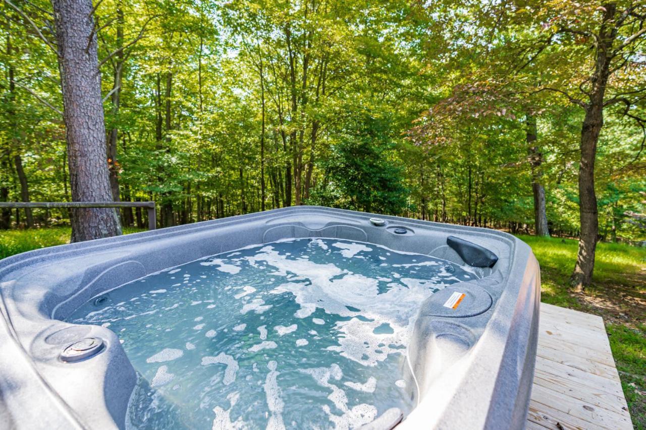 River Access Cabin With Hot Tub, Fire Pit, & Wifi! Morton Grove Esterno foto